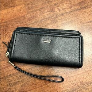 KATE SPADE NEW YORK Double Zip Black Leather Wallet Clutch Excellent Condition